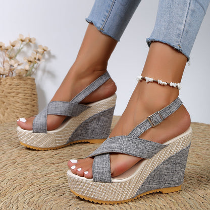 Dames Sandalen met Sleehak en Dikke Zool - Mode Vibes