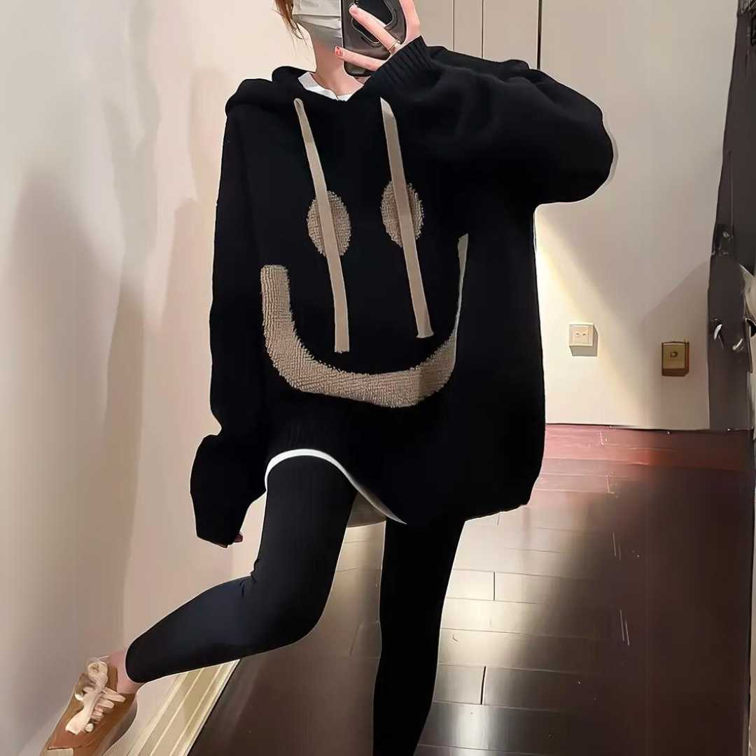 Oversized dames hoodie met smileyprint – Comfort & Positiviteit