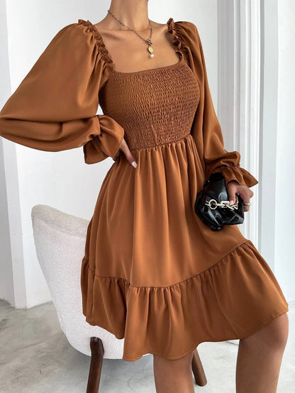 Elegante Jurk Vierkante Halslijn Kort Model