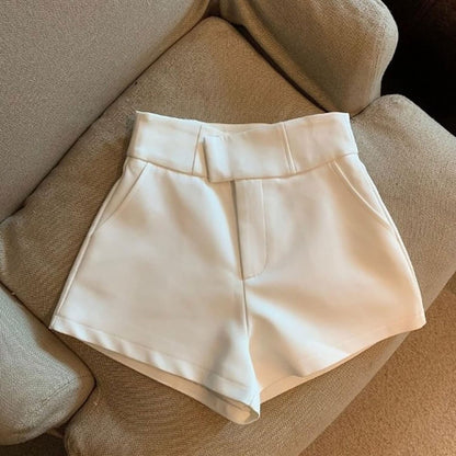 Korte Broek Met Wijde Pijpen Stijlvol en Sexy