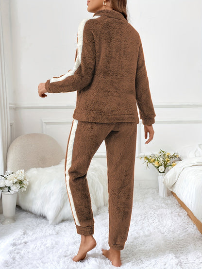 Zachte Pluche Pyjama Set met Kleuraccenten voor Dames