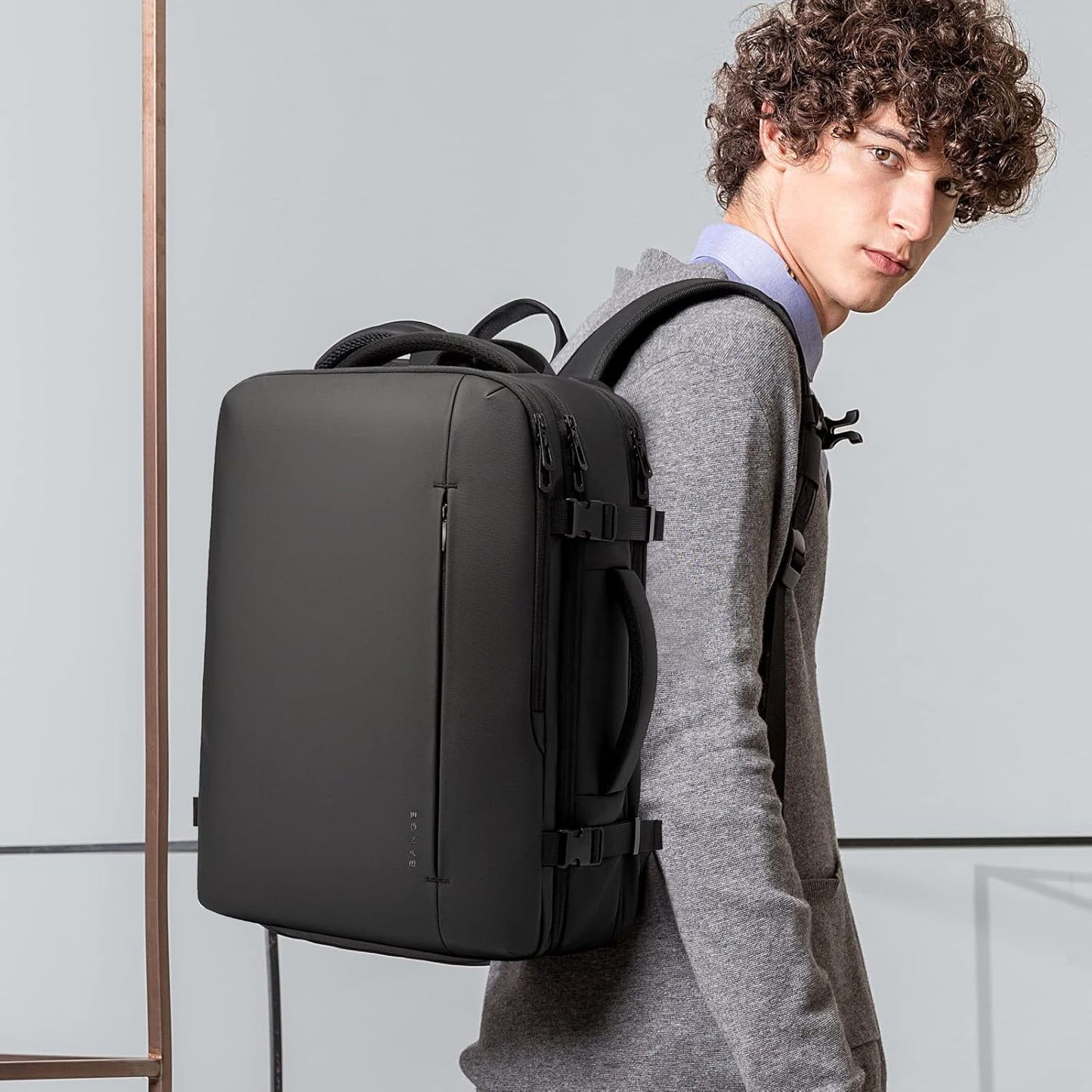 Reisrugzak Waterdicht 26-45L met Laptopvak en Handvat