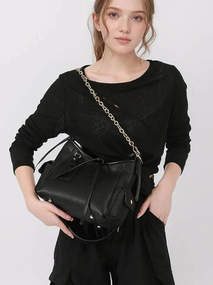 Leren Schoudertas met Ketting Detail Stijlvol Design