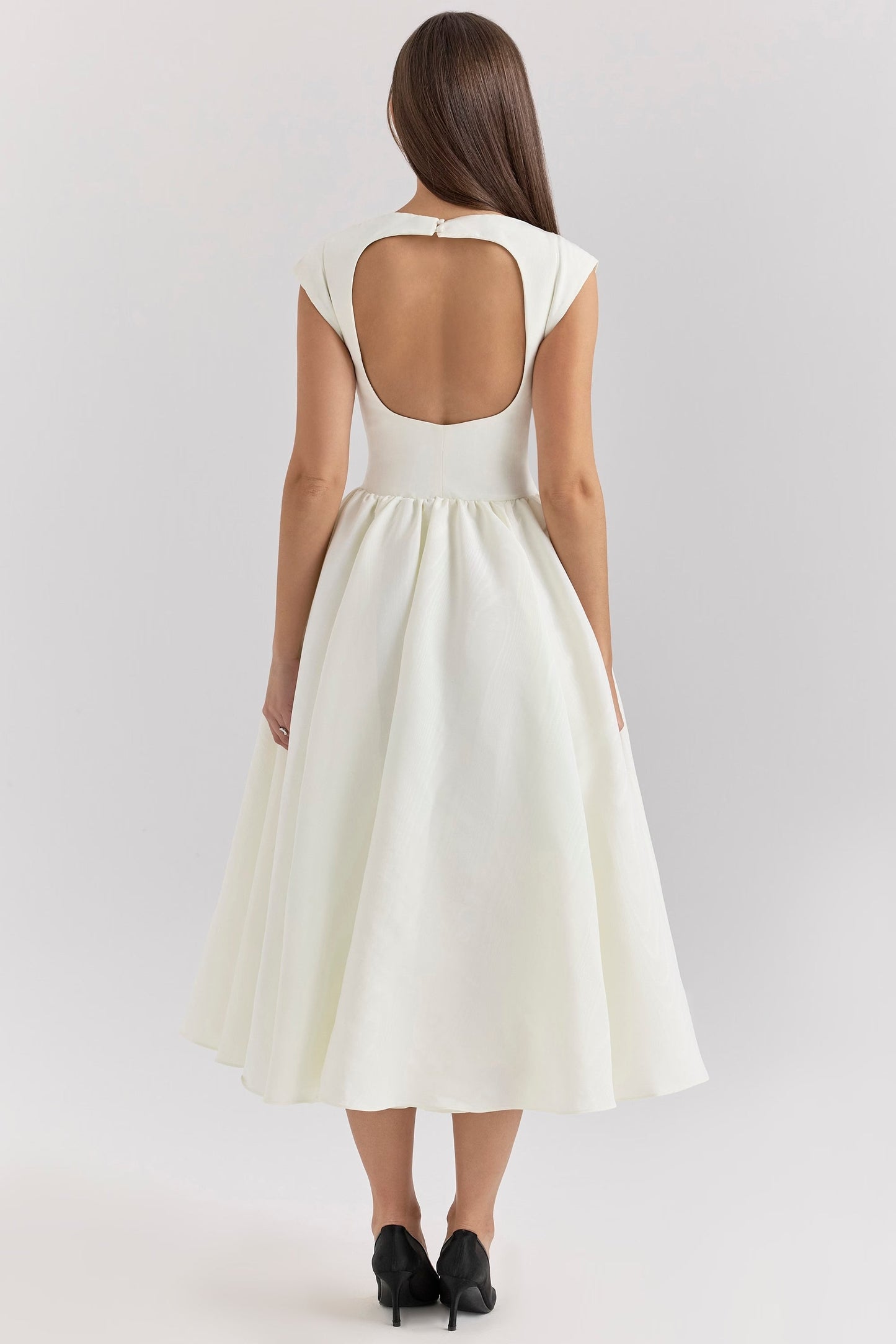 Elegante Jurk met Tijdloos Design voor een Flatterende Pasvorm