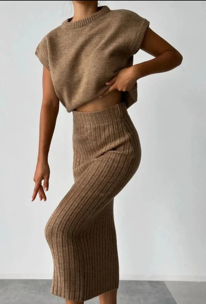 Betoverende Elegantie – Gebreide Rok en Mouwloos Vest Set voor Dames, Luxe Winter Ensemble
