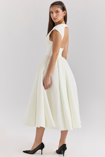 Elegante Jurk met Tijdloos Design voor een Flatterende Pasvorm