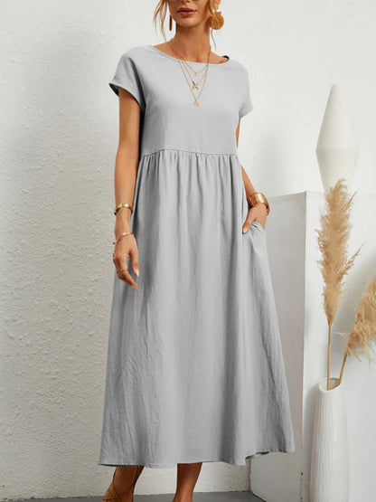 VELANORA Elegante zwarte linnen jurk met o-hals