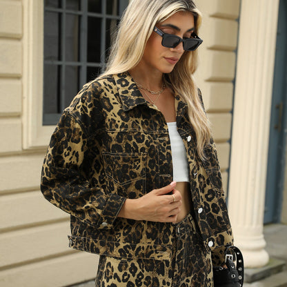 Dames Jas met Leopard Print Streetstyle Tucker Modieus