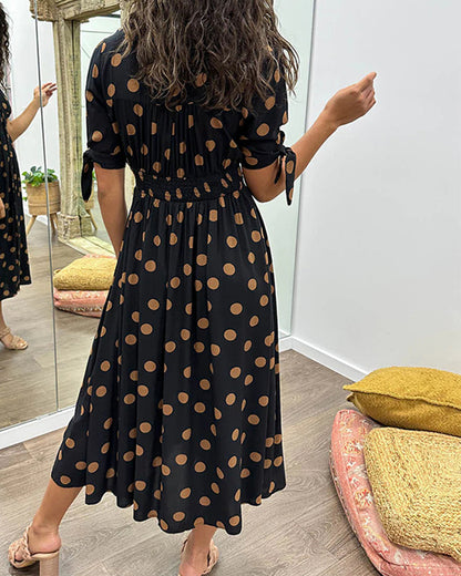Dames Jurk met V-hals en Polkadotprint