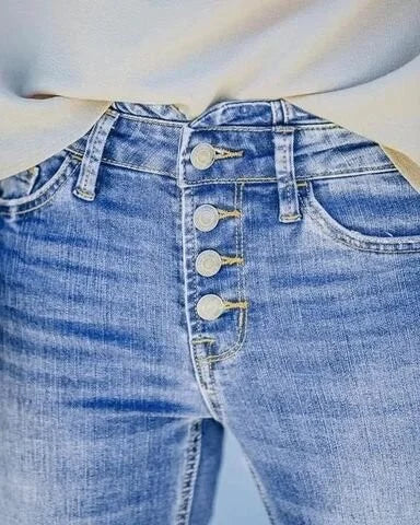 ChicCraft: Retro Jeans die met Je Meebewegen!