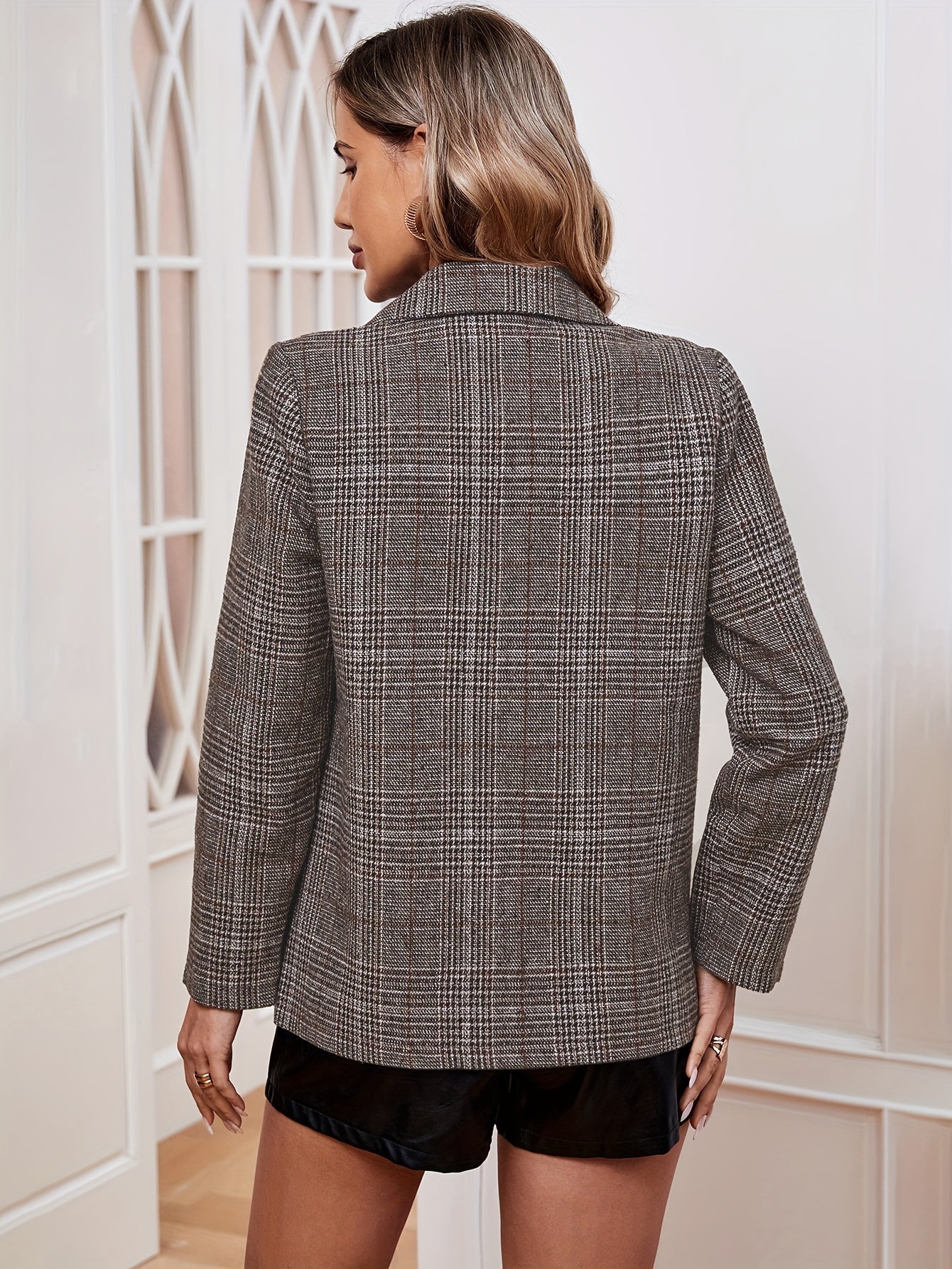 Lange Elegante Damesblazer met Ruitpatroon – Voor Elk Seizoen