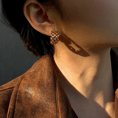 Gouden Oorknoppen voor Dames met Schakel Detail - Mode Vibes