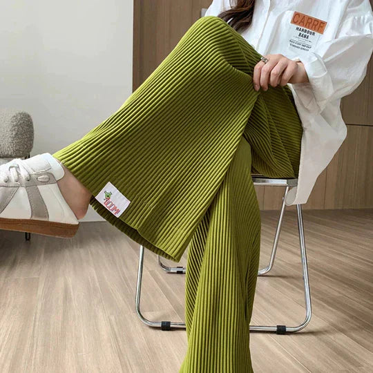 Geribde Broek Dilara Comfortabel en Stijlvol - Mode Vibes