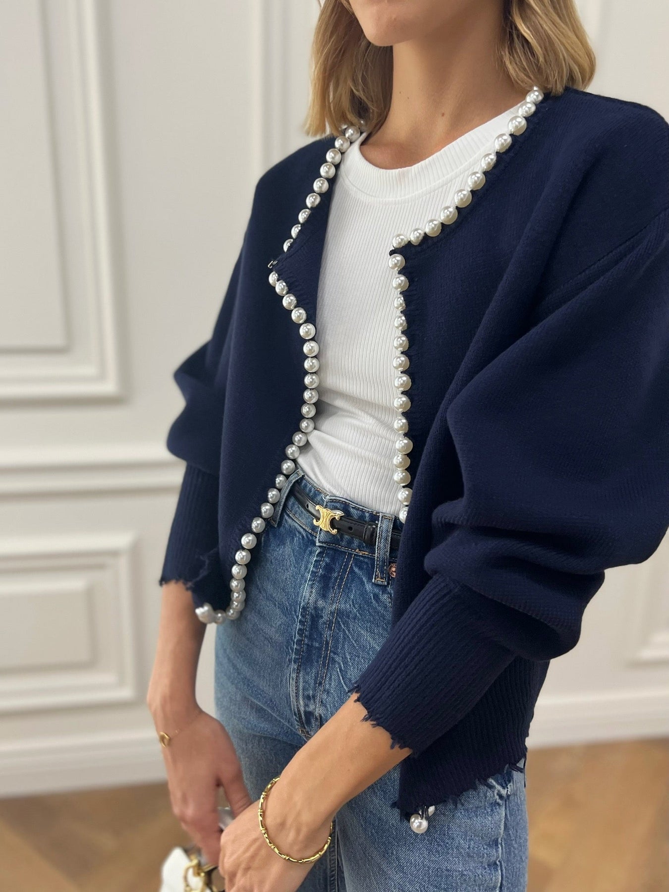 Talicia | Cardigan con bordi strappati e perle