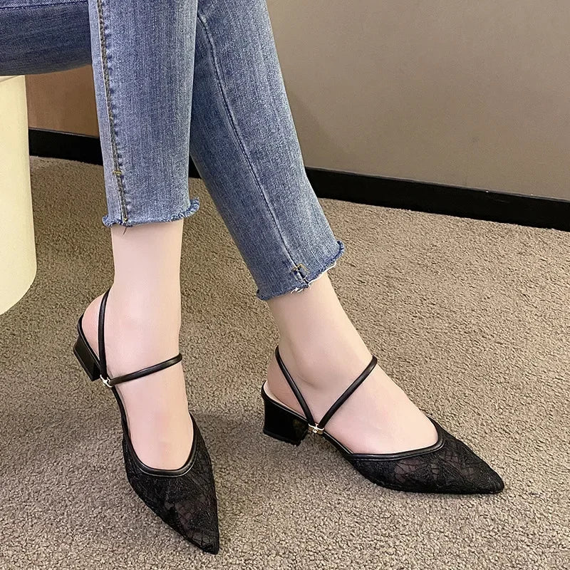 Baotou Sandalen für Damen, Sommer, dicke Absätze, 2024 neue mittlere Absätze für Damen, Sandalen im Feenstil für Damen