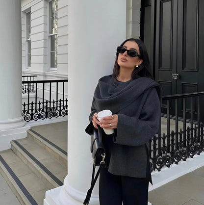 BerlinGlamour | Asymmetrische capejas voor dames 2