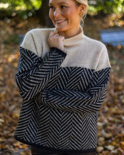 BerlinGlamour | Color Block Turtleneck Trui voor Dames 2