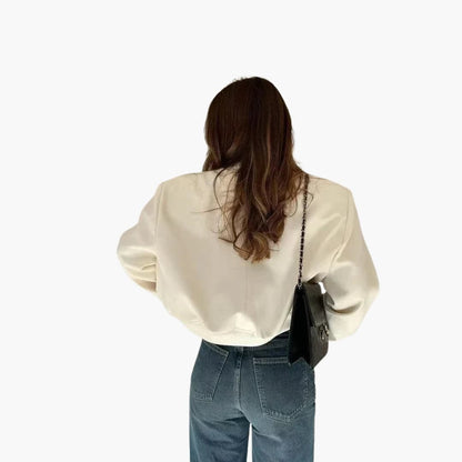 BerlinGlamour | Dames cropped jasje met drukknopen en klepzakken 2