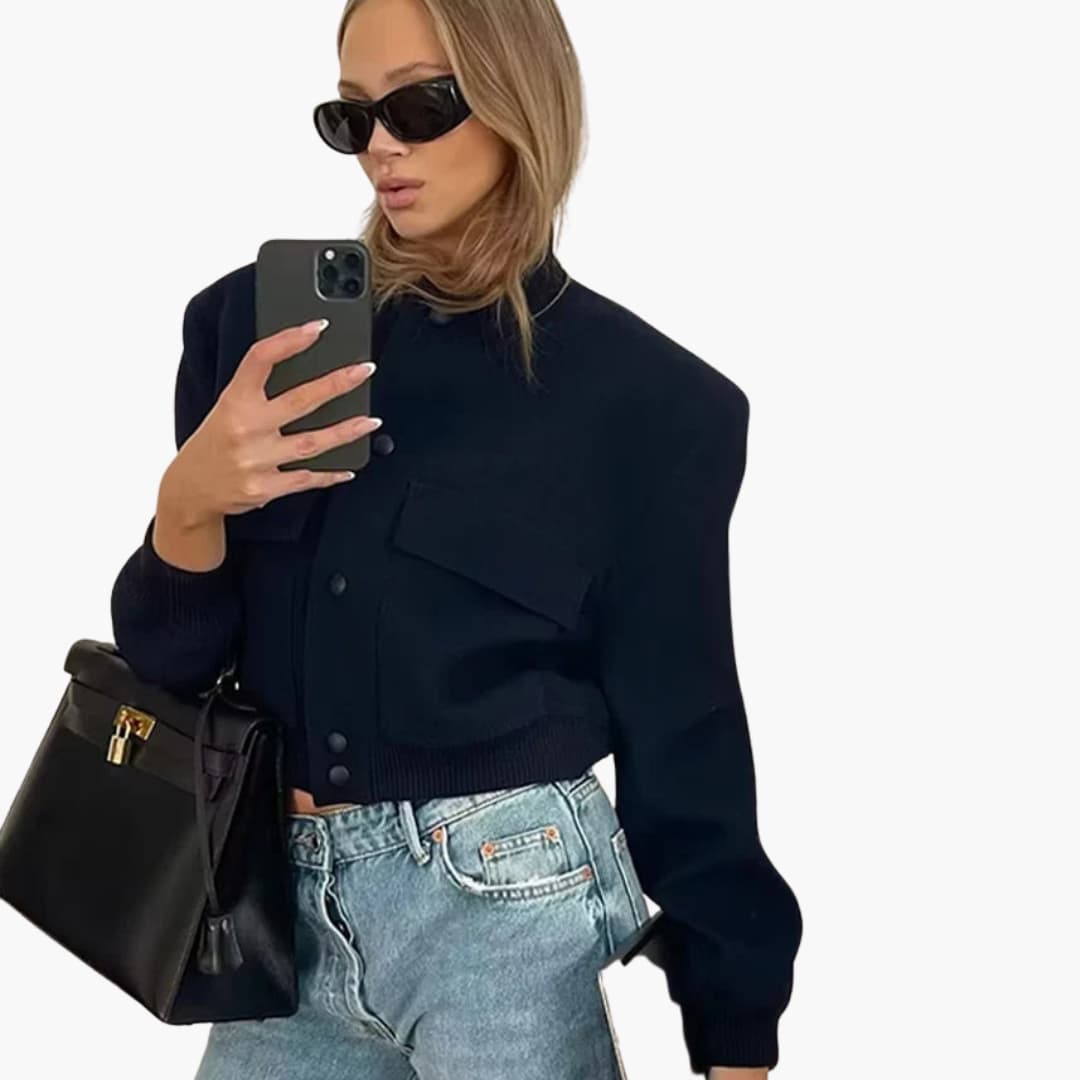 BerlinGlamour | Dames cropped jasje met drukknopen en klepzakken 7