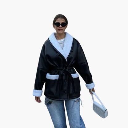 BerlinGlamour | Damesjas met brede kraag en tailleband 0