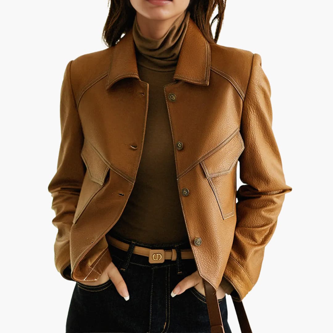 BerlinGlamour | Damesjas met puntkraag en knoopsluiting 1