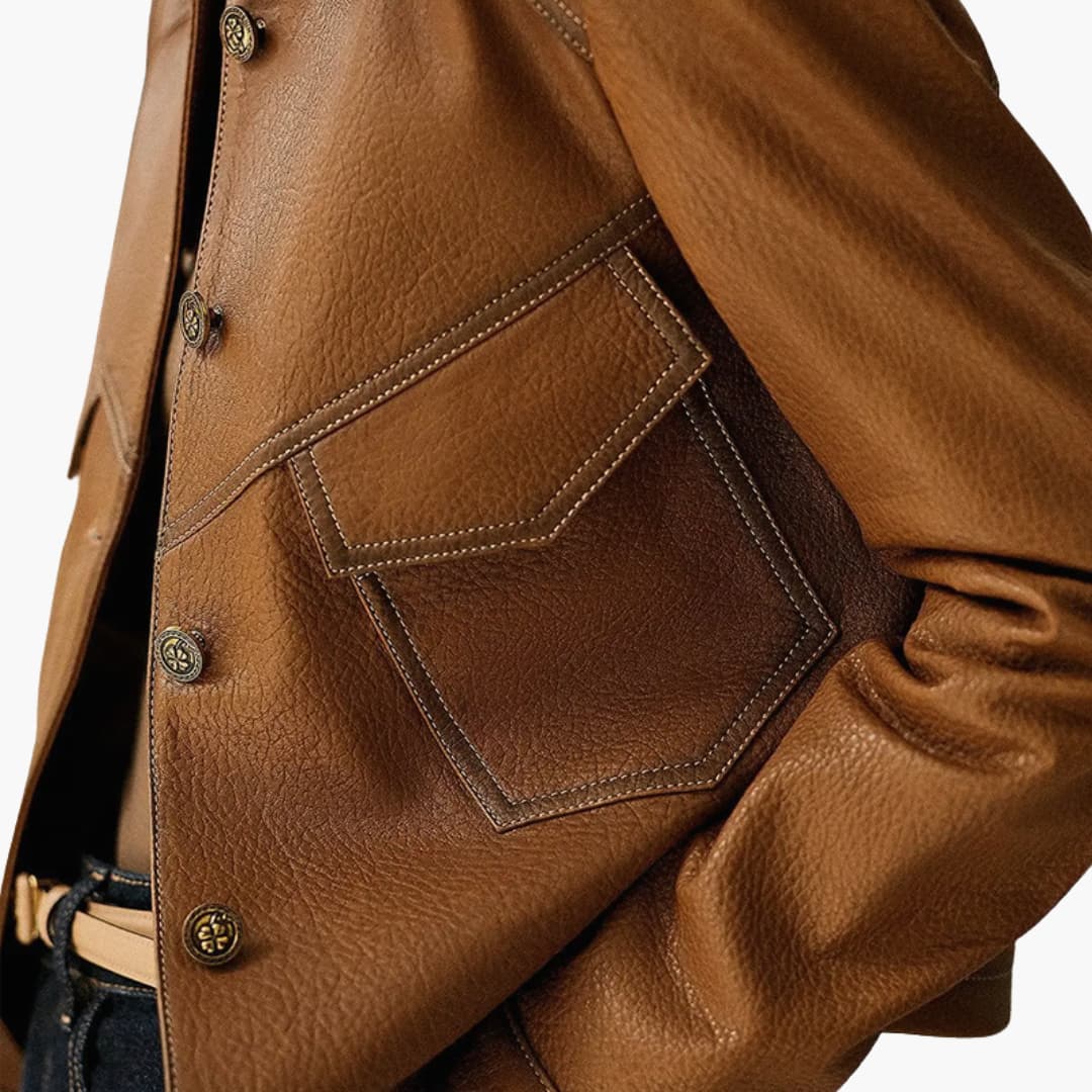 BerlinGlamour | Damesjas met puntkraag en knoopsluiting 2