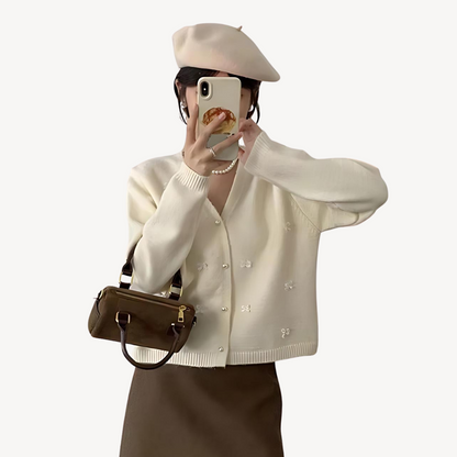 BerlinGlamour | Damesvest met strikdetail en V-hals 0