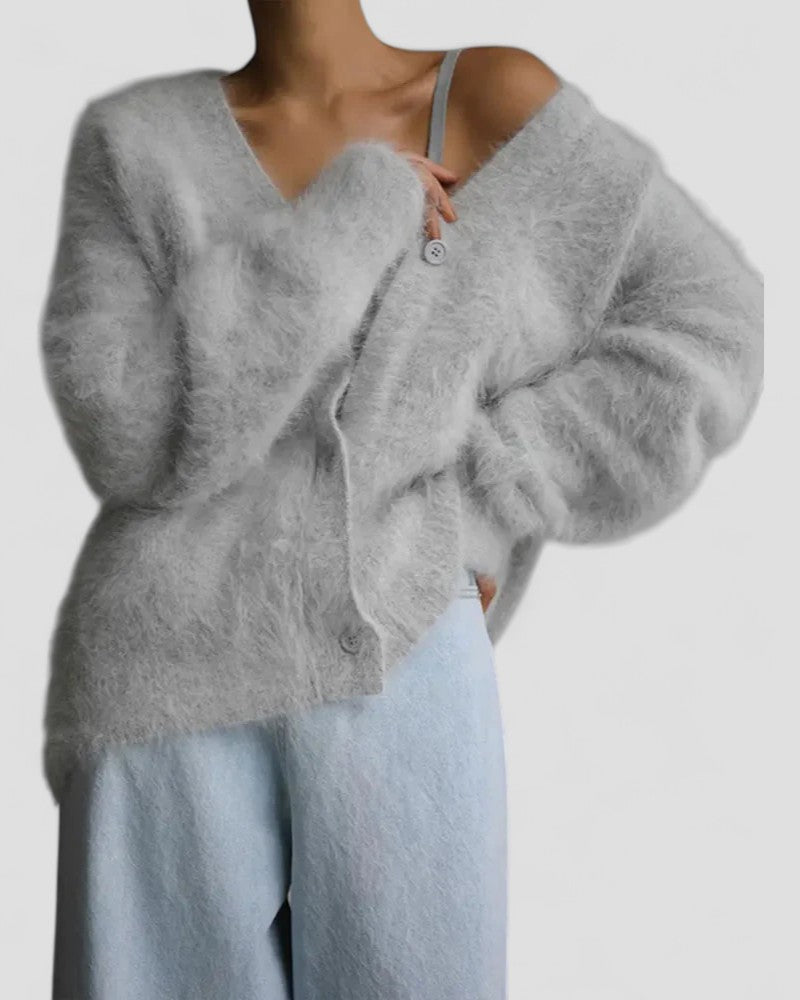BerlinGlamour | Fluffy gebreide cardigan met knoopsluiting 3