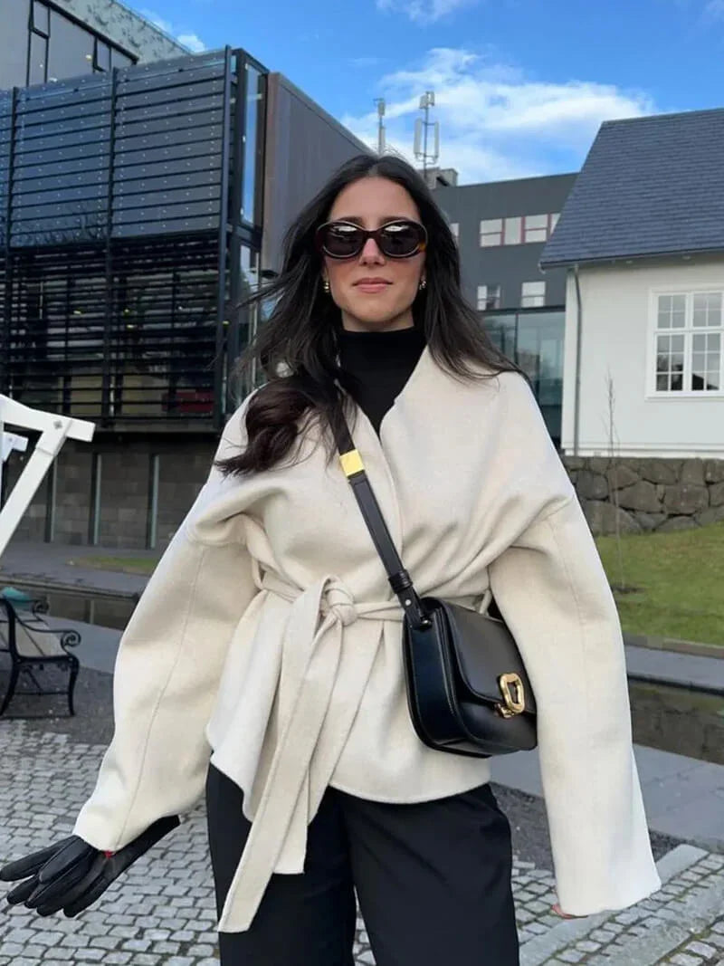 BerlinGlamour | Gebreid wikkelvest voor dames 1