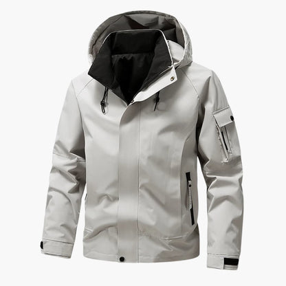 BerlinGlamour | Herenjas met capuchon, ritssluiting aan de voorkant en zijzakken 2