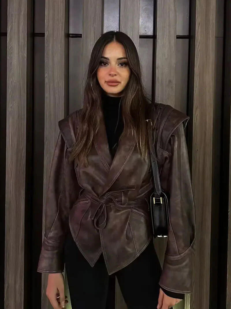 BerlinGlamour | Jasje met knoopjes en veters voor dames 3