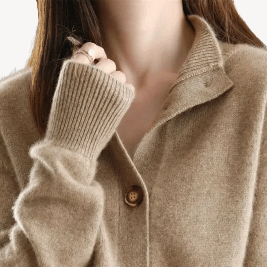 BerlinGlamour | Kasjmiertrui met button-downkraag 4