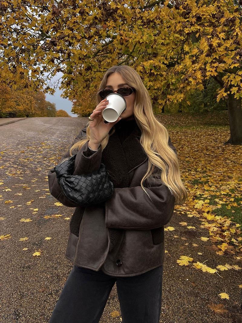 BerlinGlamour | Lange mouwen jas met knoopdetails voor dames 2