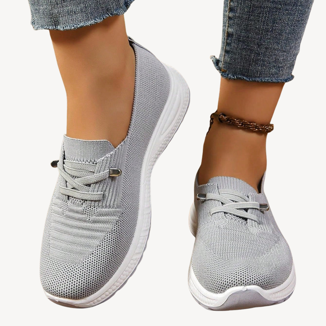 BerlinGlamour | Lichtgrijze orthopedische instapsneakers voor dames 0