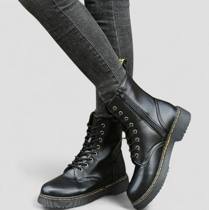 BerlinGlamour | Orthopedische veterlaarsjes voor dames, casual en comfortabel 1