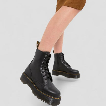 BerlinGlamour | Orthopedische veterlaarsjes voor dames, casual en comfortabel 2