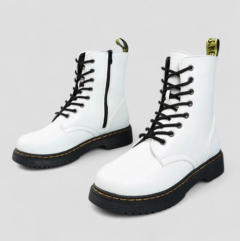 BerlinGlamour | Orthopedische veterlaarsjes voor dames, casual en comfortabel 3