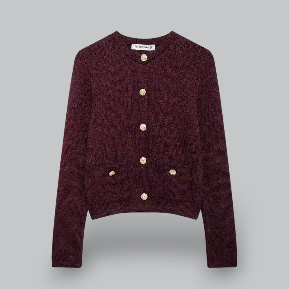 BerlinGlamour | Zacht gebreid vestje met gouden knopen 0