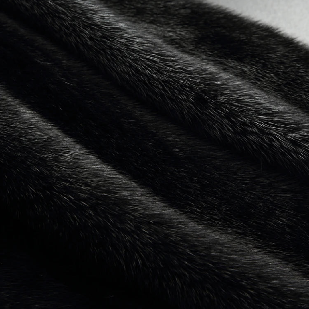 BerlinGlamour | Zwarte dames winterjas met imitatiebont en capuchon, lange mouwen 4