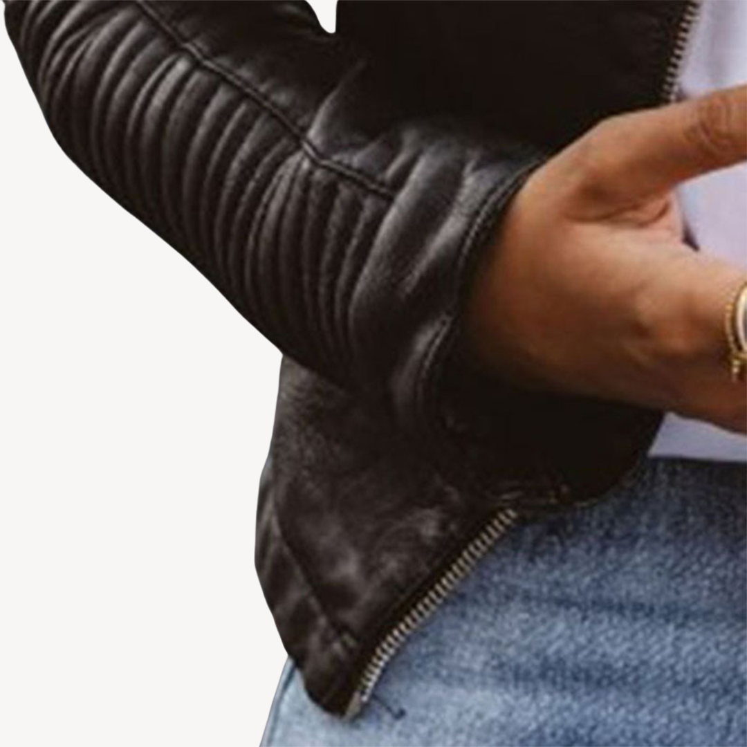 BerlinGlamour | Zwarte leren bikerjack voor dames 1