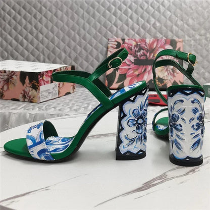 ZomerGloed Blauw en Wit Porselein Print Sandalen