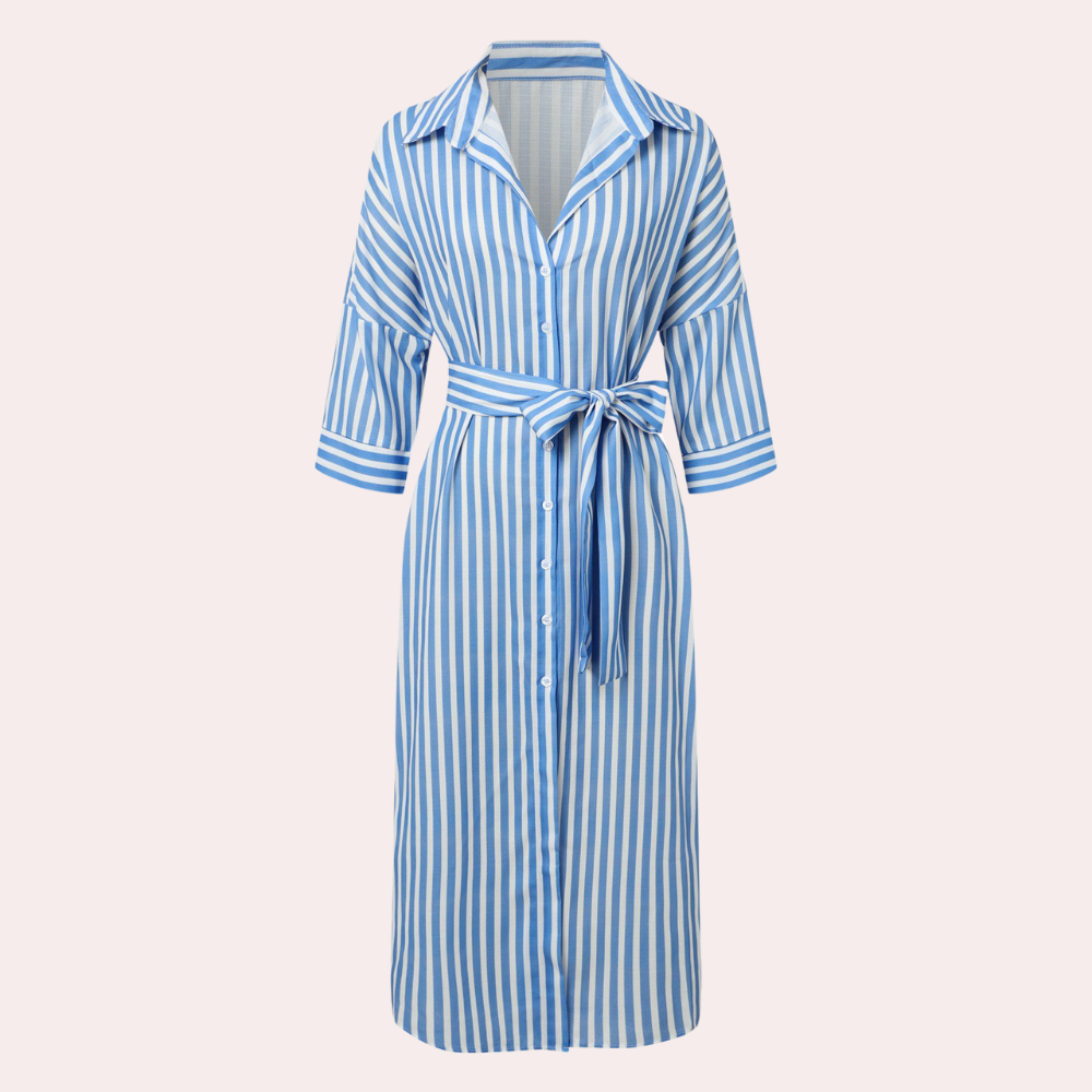 Vrouwelijke Doorknoopjurk Comfortabel Zomerjurk