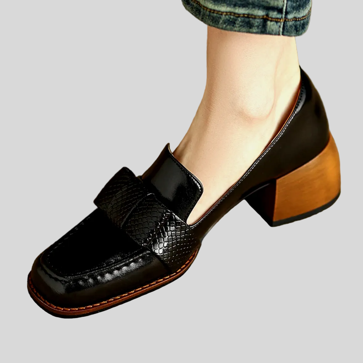 Dames Loafers Met Knoopdetail - Mode Vibes
