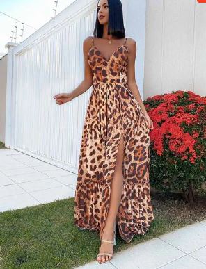 Lange Jurk met Dierenprint en SplitSexy Avondjurk - Mode Vibes