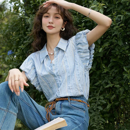 Schitter in Stijl met de Nieuwe Zomerse Elegantie van "Blauwe Streepjes"