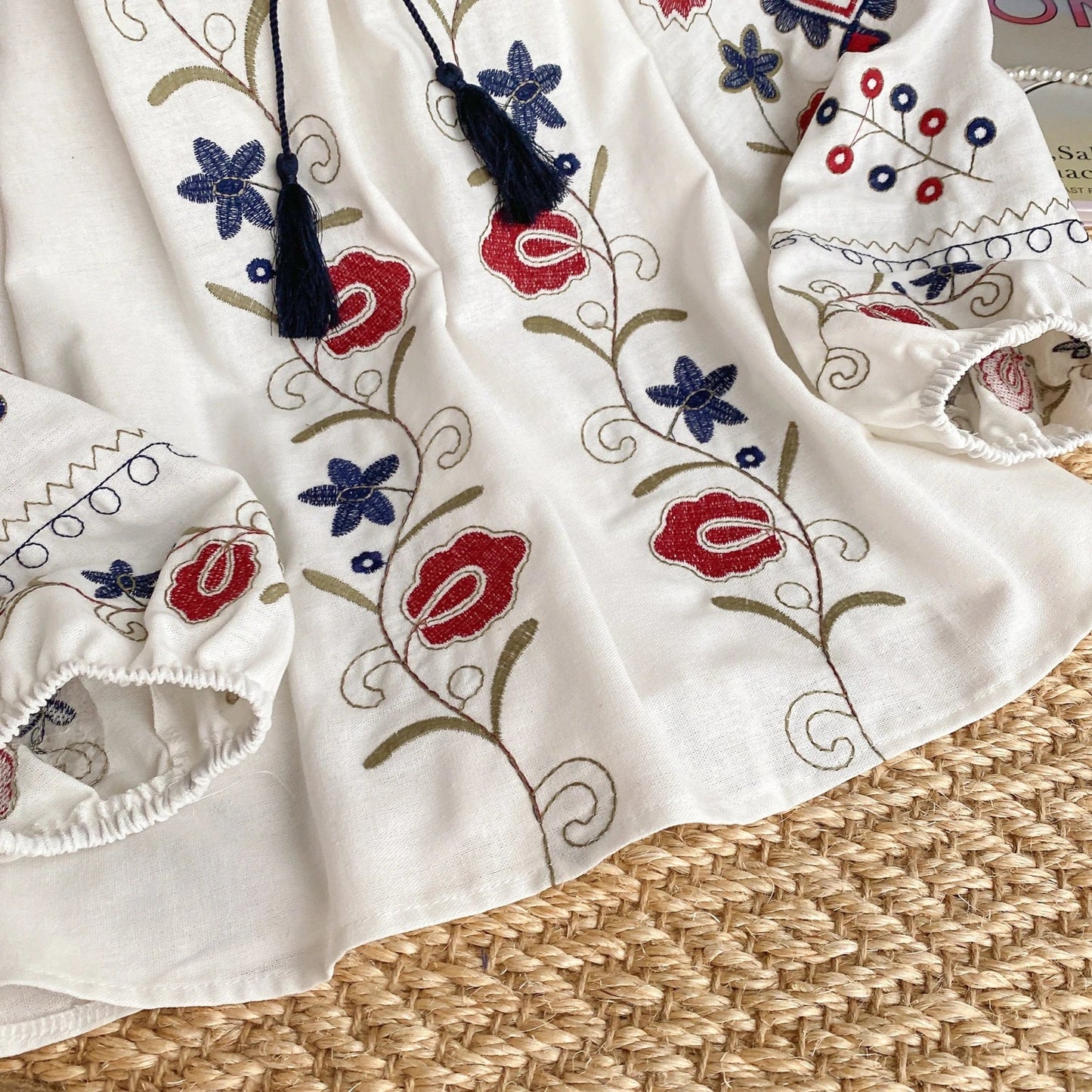 Lantaarnmouw Blouse met Zoete Bloemenborduurwerk