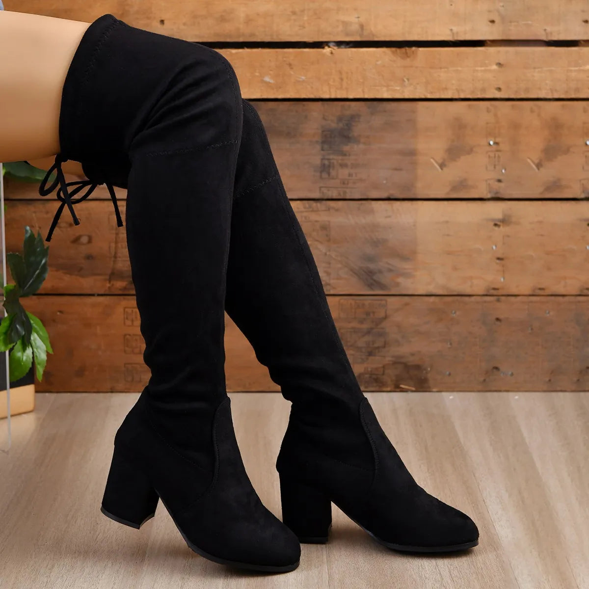 Dames Overknee Laarzen met Blokhak en Elegant Design