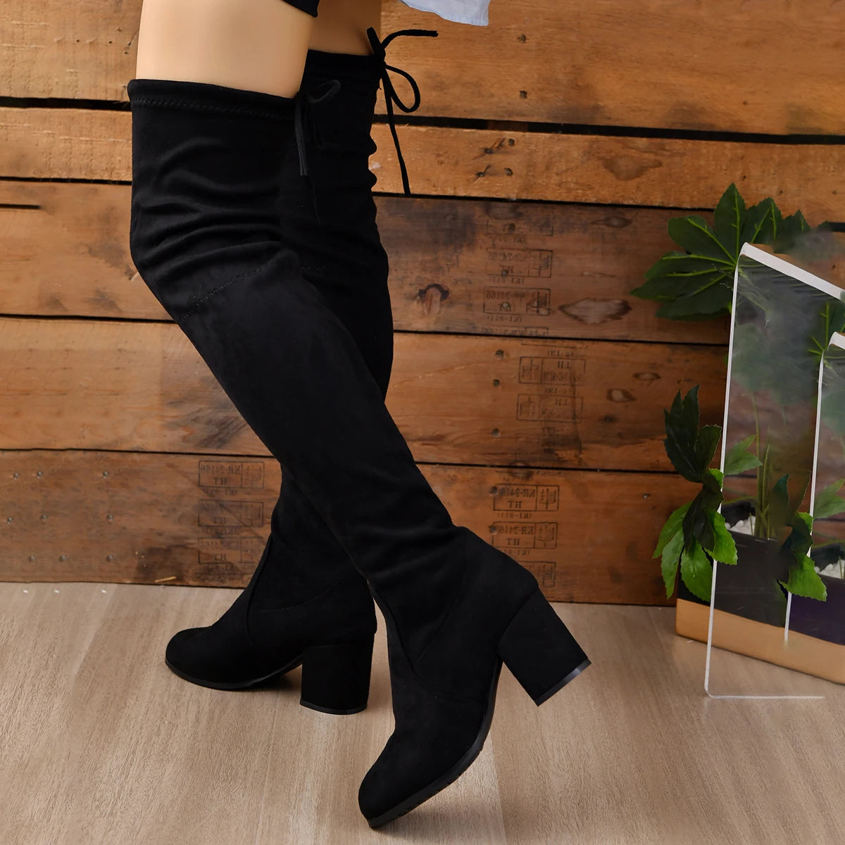 Dames Overknee Laarzen met Blokhak en Elegant Design