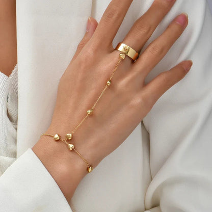 Goudkleurige Sieradenset met Handharnas Detail Elegant
