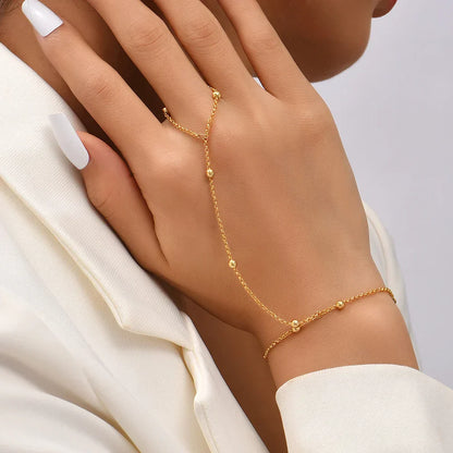 Goudkleurige Sieradenset met Handharnas Detail Elegant